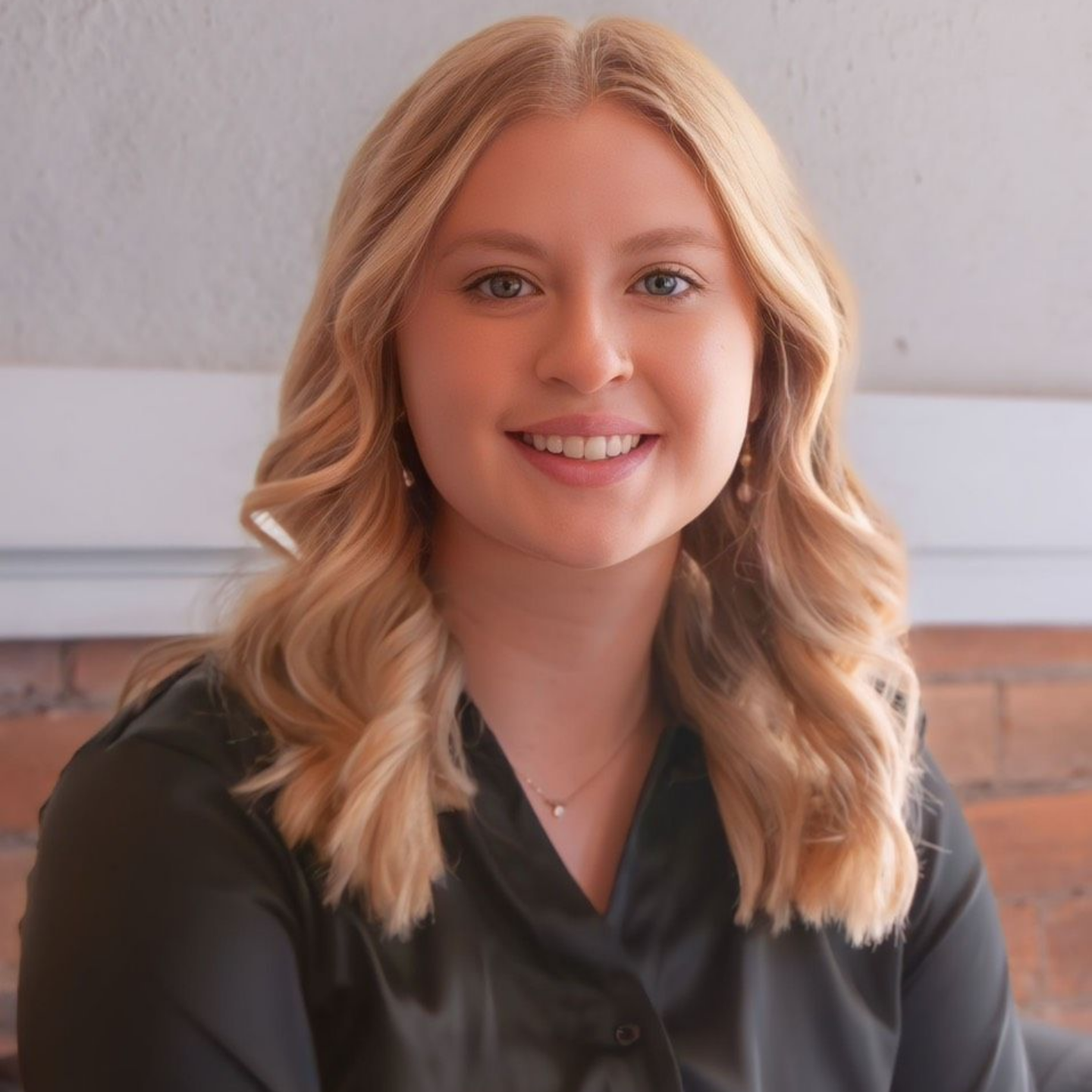 Robin McIntyre — Laramie, Wy — Luna Salon & Spa Robin McIntyre — Laramie, Wy — Luna Salon & Spa