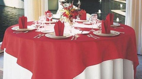 Table linen red
