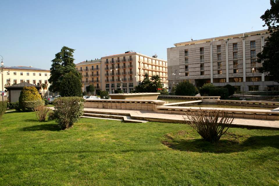 Edifici e giardini pubblici