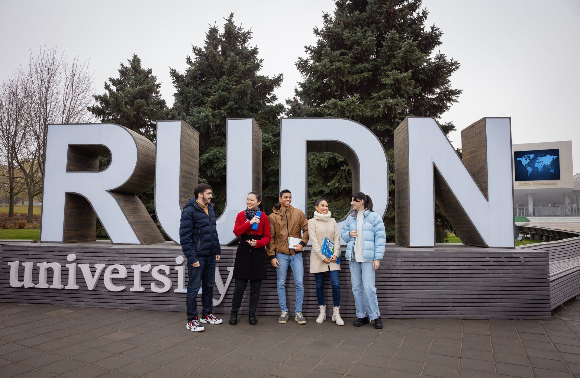 Latinos estudiando en Rusia