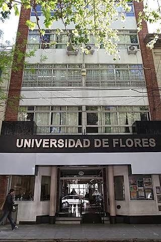 Universidad de Flores