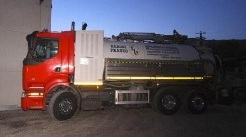 Autospurgo con cisterna 2