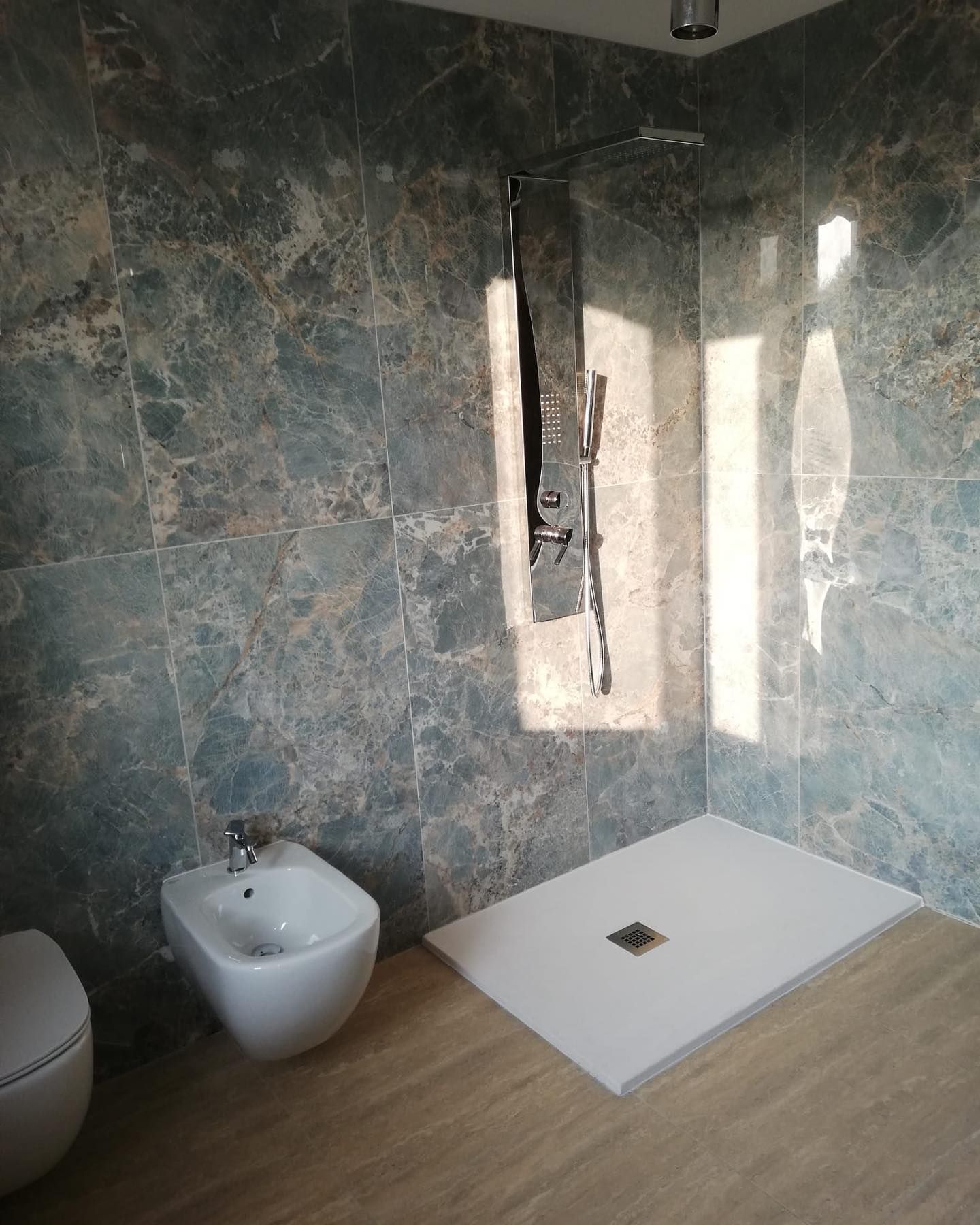 arredamento bagno e box doccia