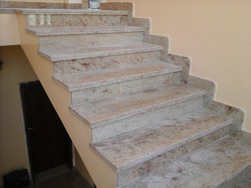 scale antiche in marmo