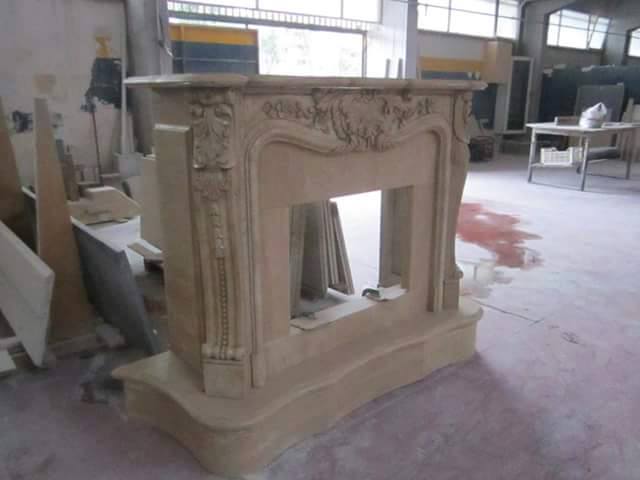 struttura camino in marmo