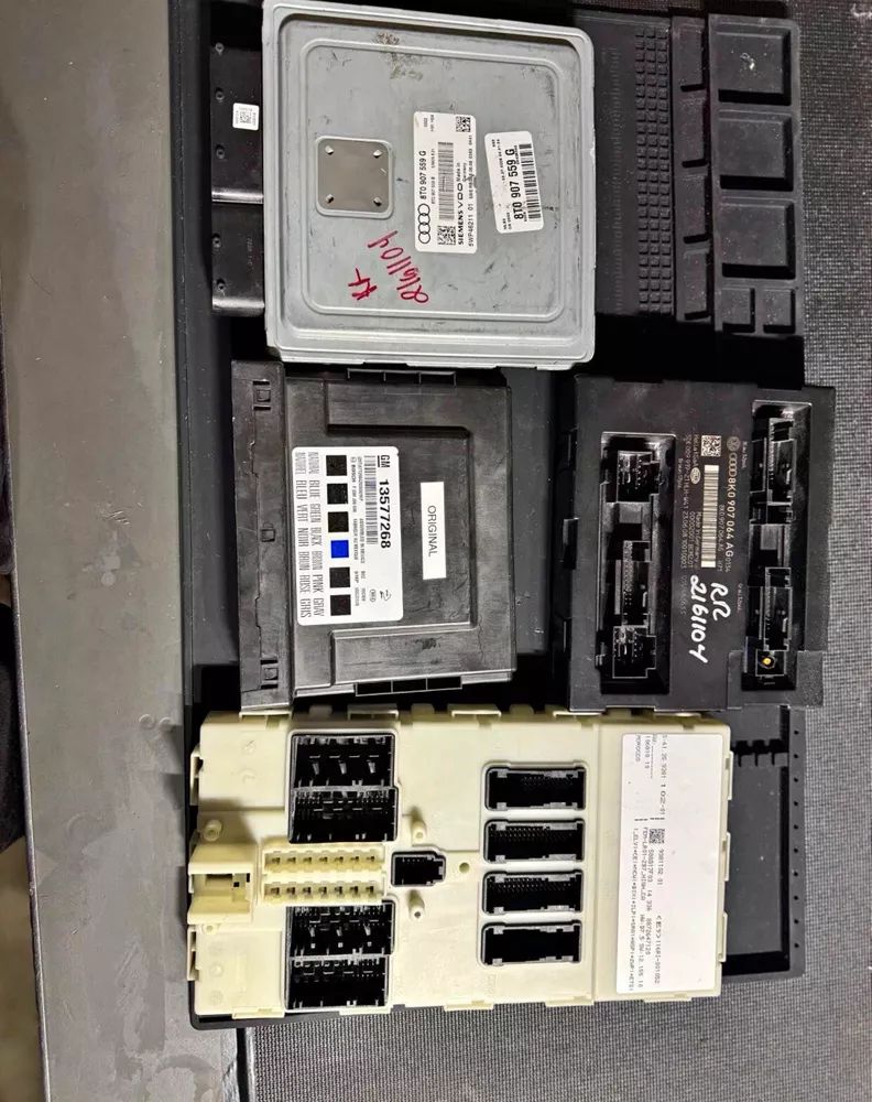 A bunch of electronic components are sitting on a table