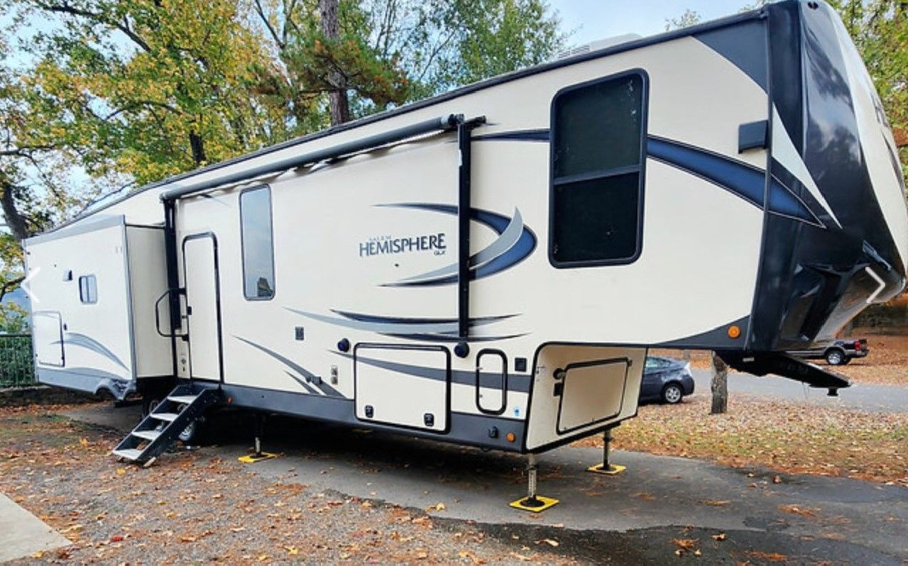 Salem Hemisphere fifth wheel RV at campsite