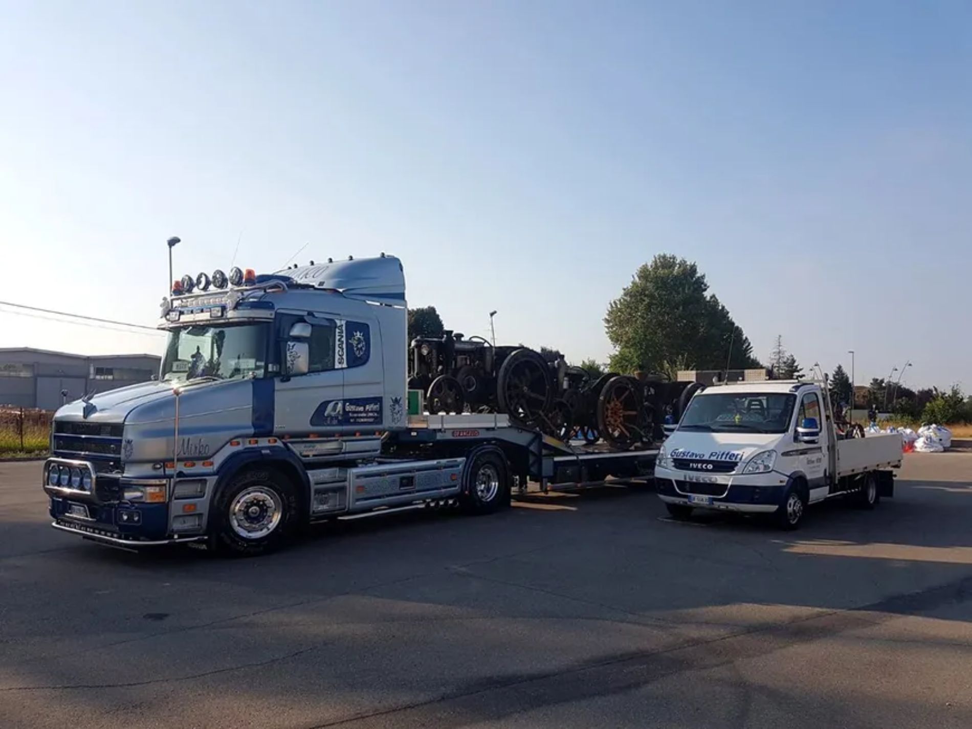 rimorchi per trasporto merci