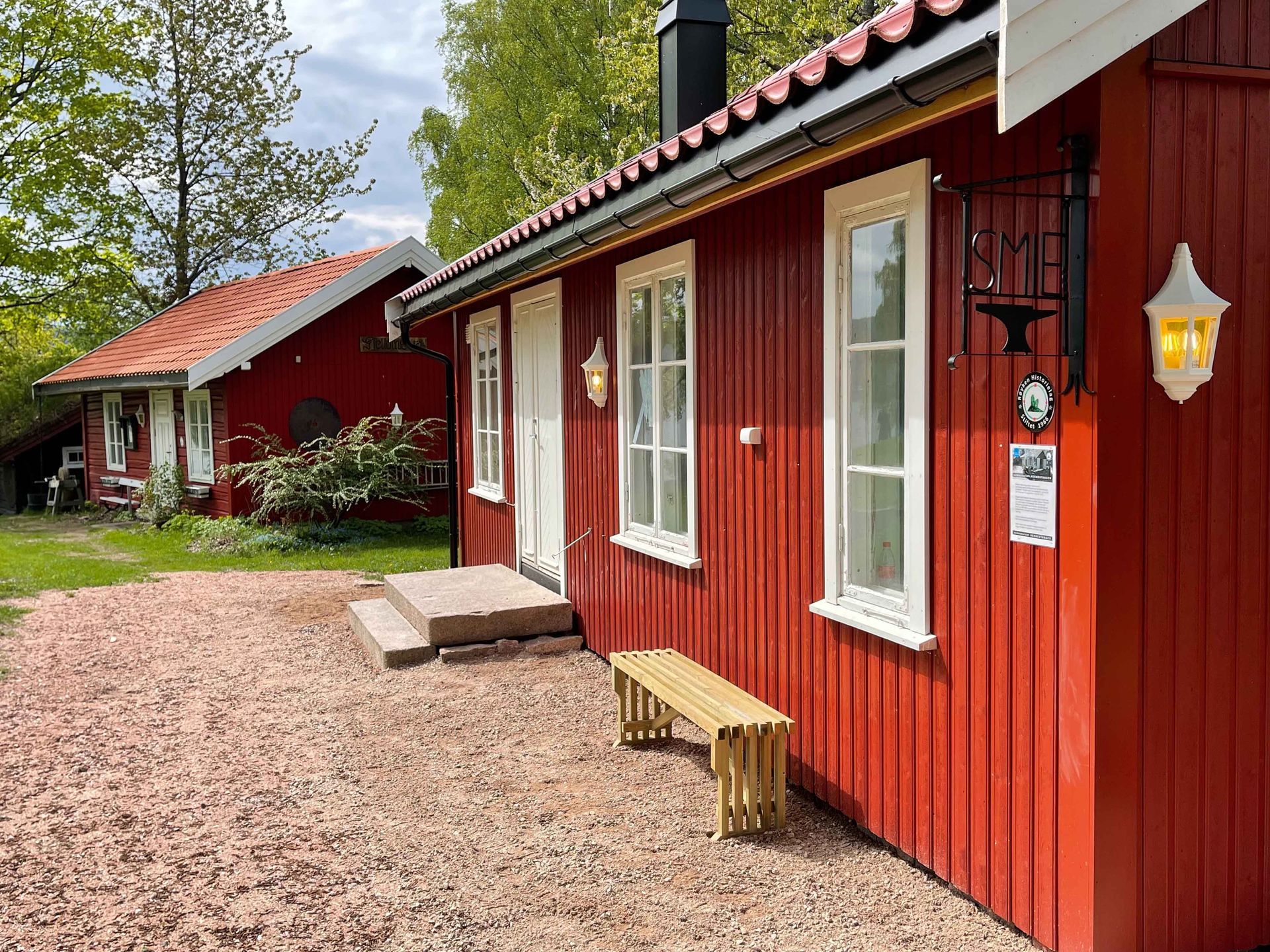 Fra Ølstad-skolen til smia