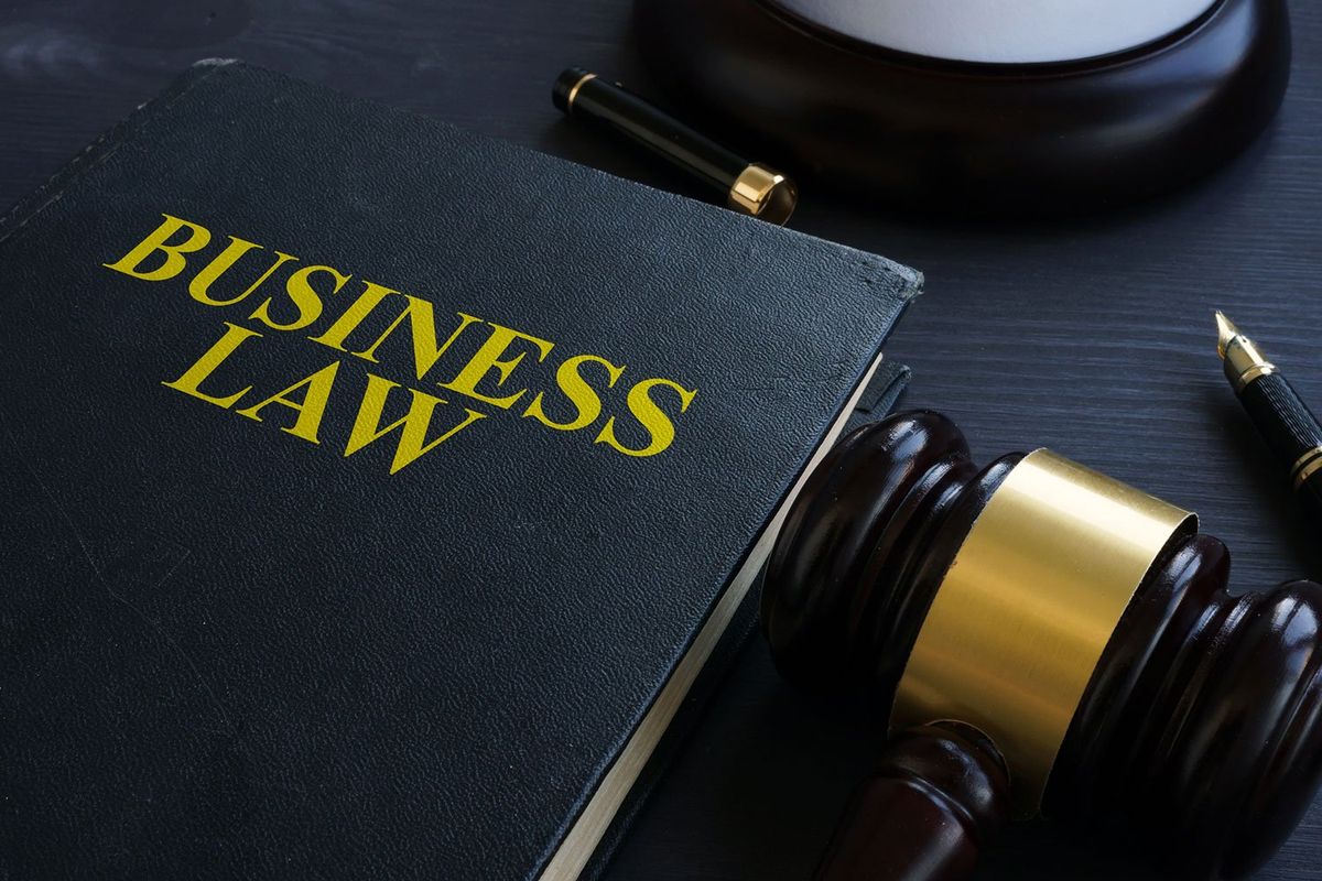 Business Law Book and Gavel — Winter Haven, FL — Straughn & Turner, P.A.