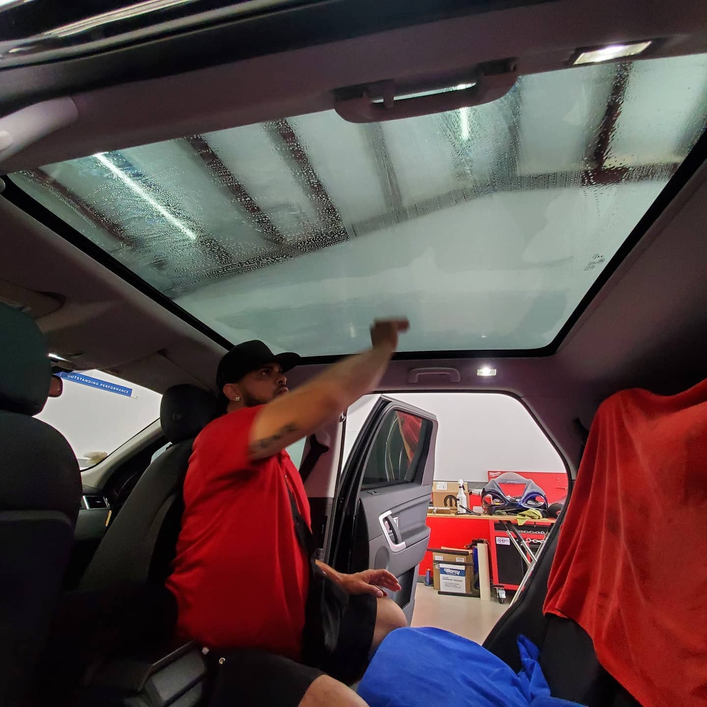 Cleaning process prior ceramic tint installation