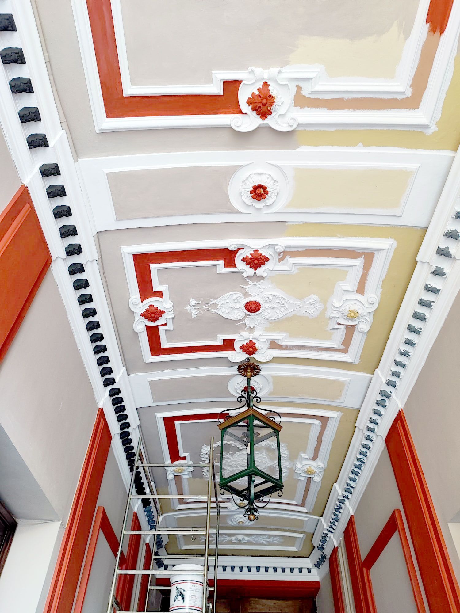 stucchi e tinteggiatura