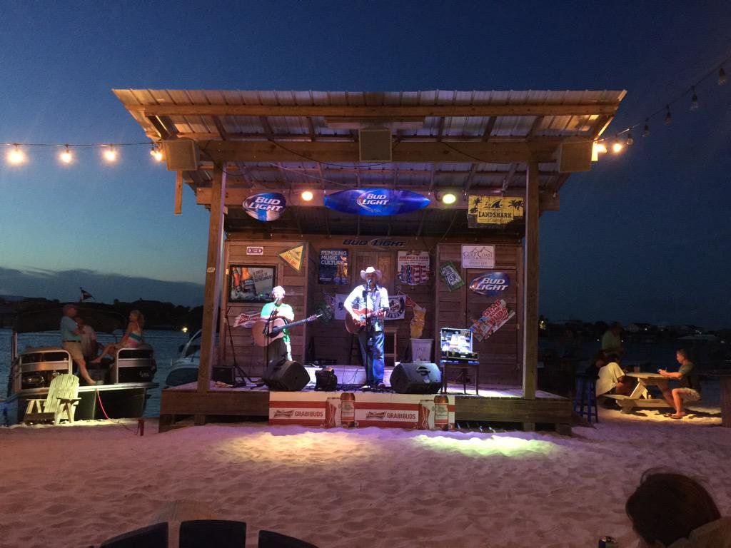 restaurants with live music orange beach