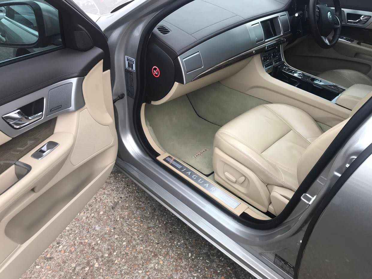 Front Seats Jaguar XF For Sale