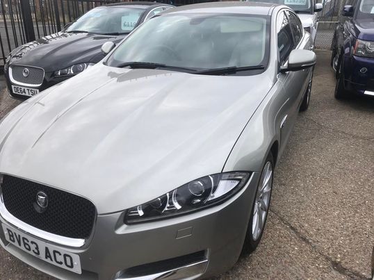 Gold Jaguar XF For Sale