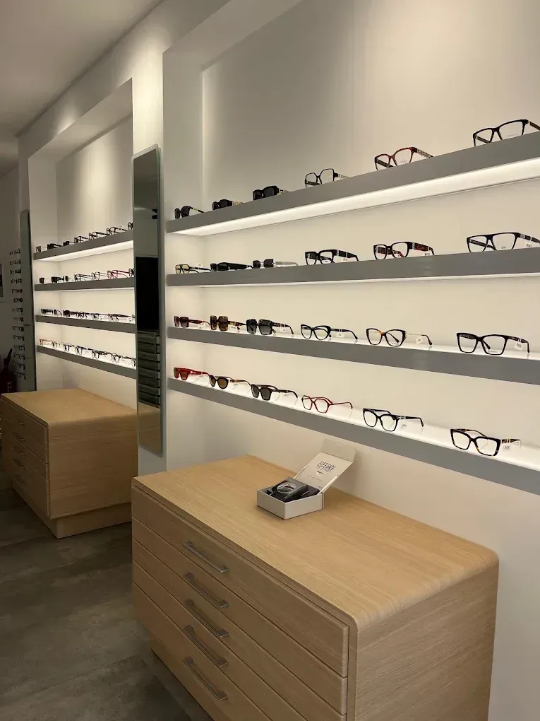 parete occhiali di Ottica BJ a Passo Corese, Rieti