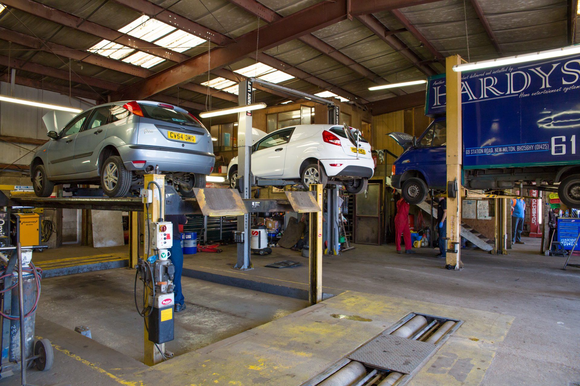 MOT testing
