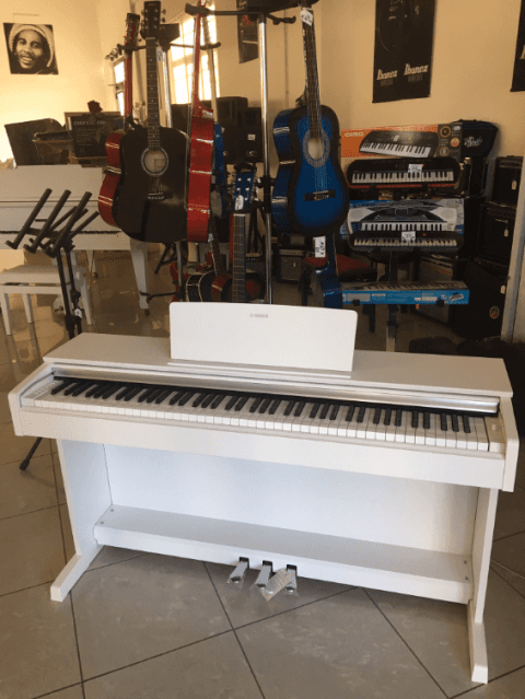 Pianoforte digitale bianco