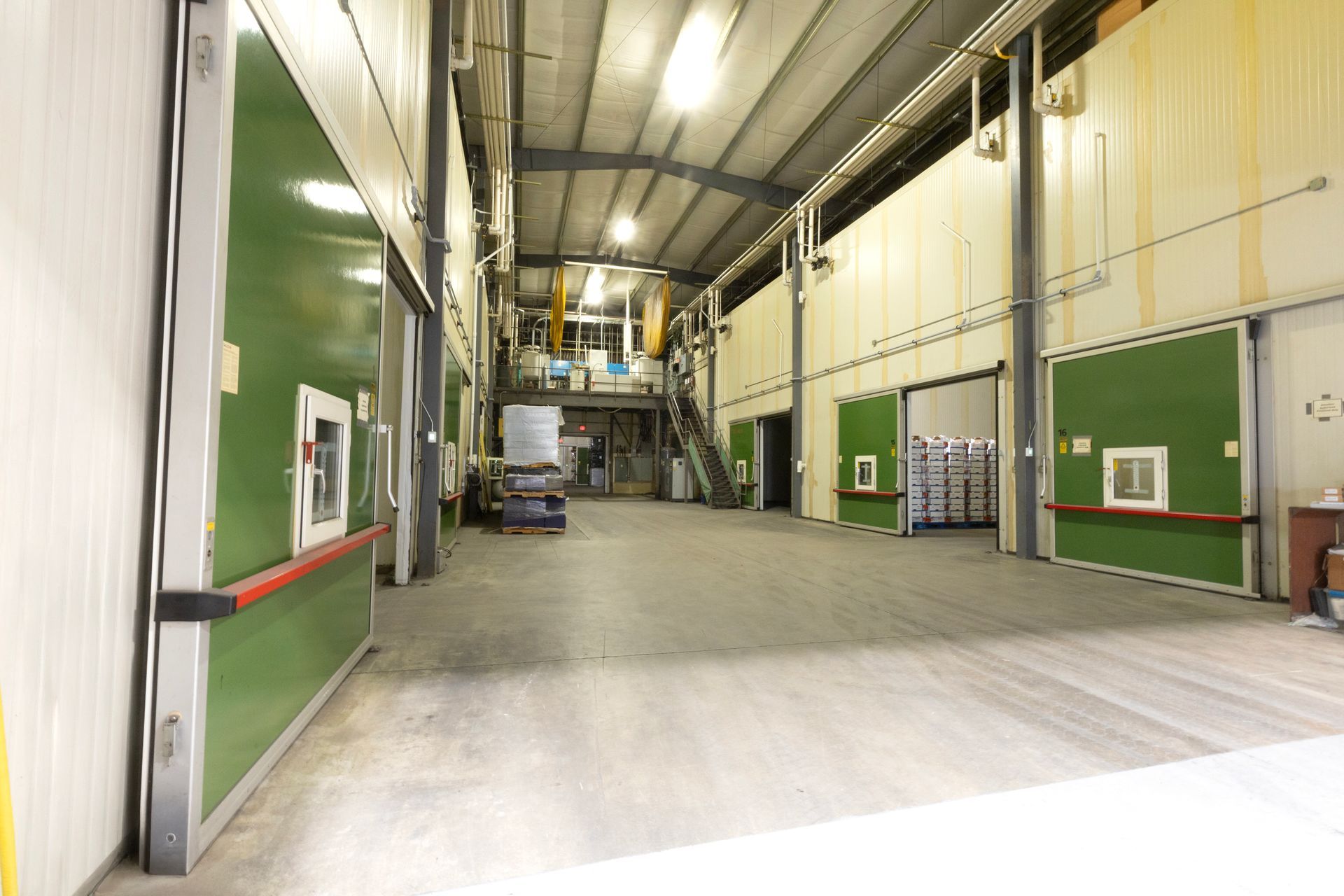 Hand-Picked Ontario Apples for Retail