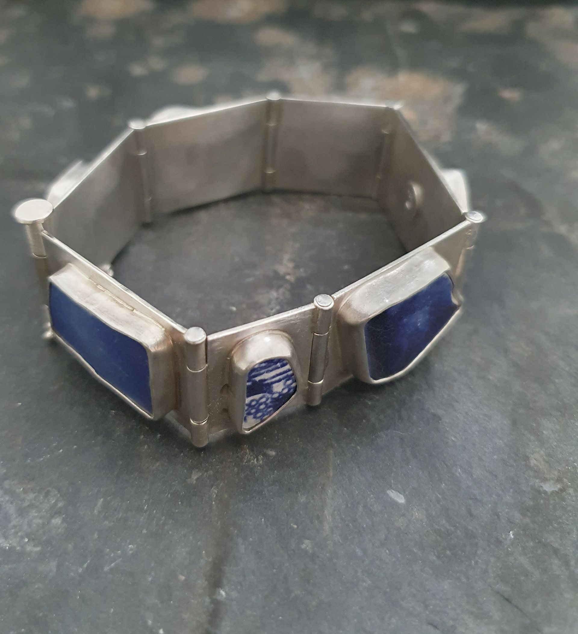 Unique 925 silver bracelet with hinges and porcelain found on the Scottish west coast