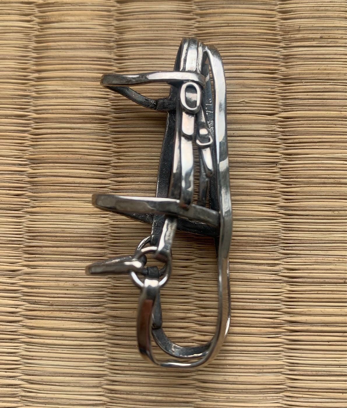 silver bridle pendant