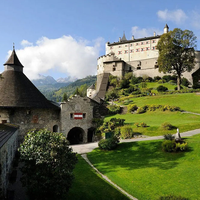 Salzburg Burgen & Schlösser/G.Standl Burg Hohenwerfen