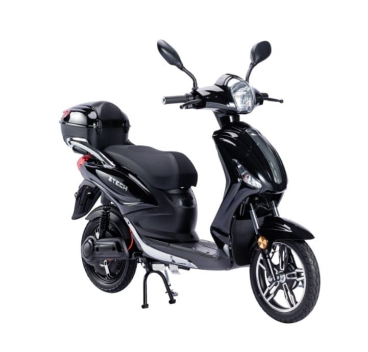 -motore da 36v/1000w -batterie 3 x 12V-12/Ah -autonomia fino a 40km