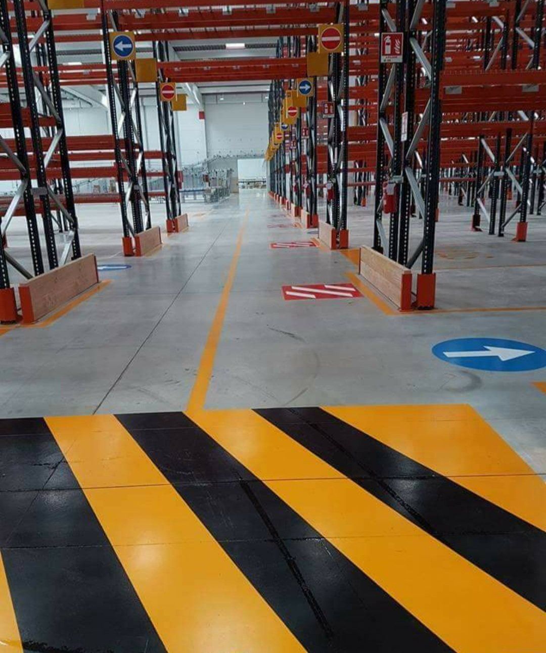 segnaletica orizzontale per aziende 2