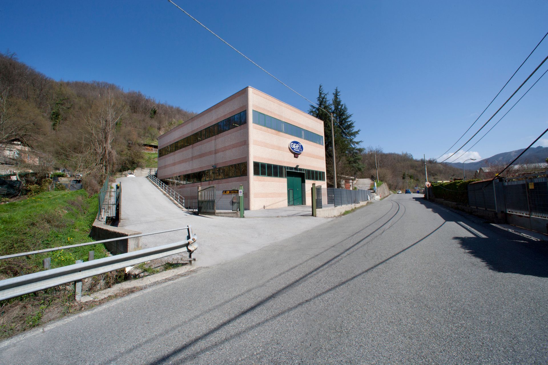 Esterno azienda