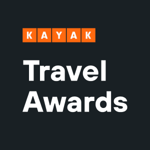 Logotipo do prêmio Kayak Travel Awards em fundo preto