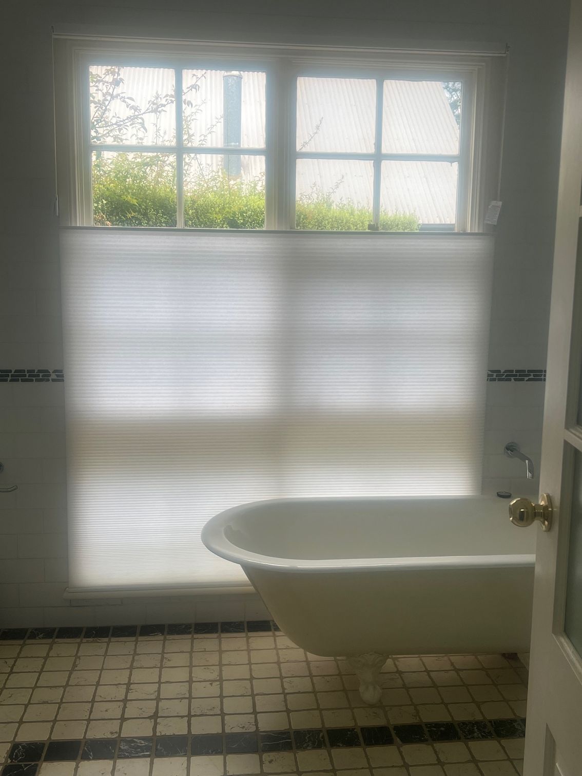 Bath & Blinds - Window Coverings in Exeter, NSW