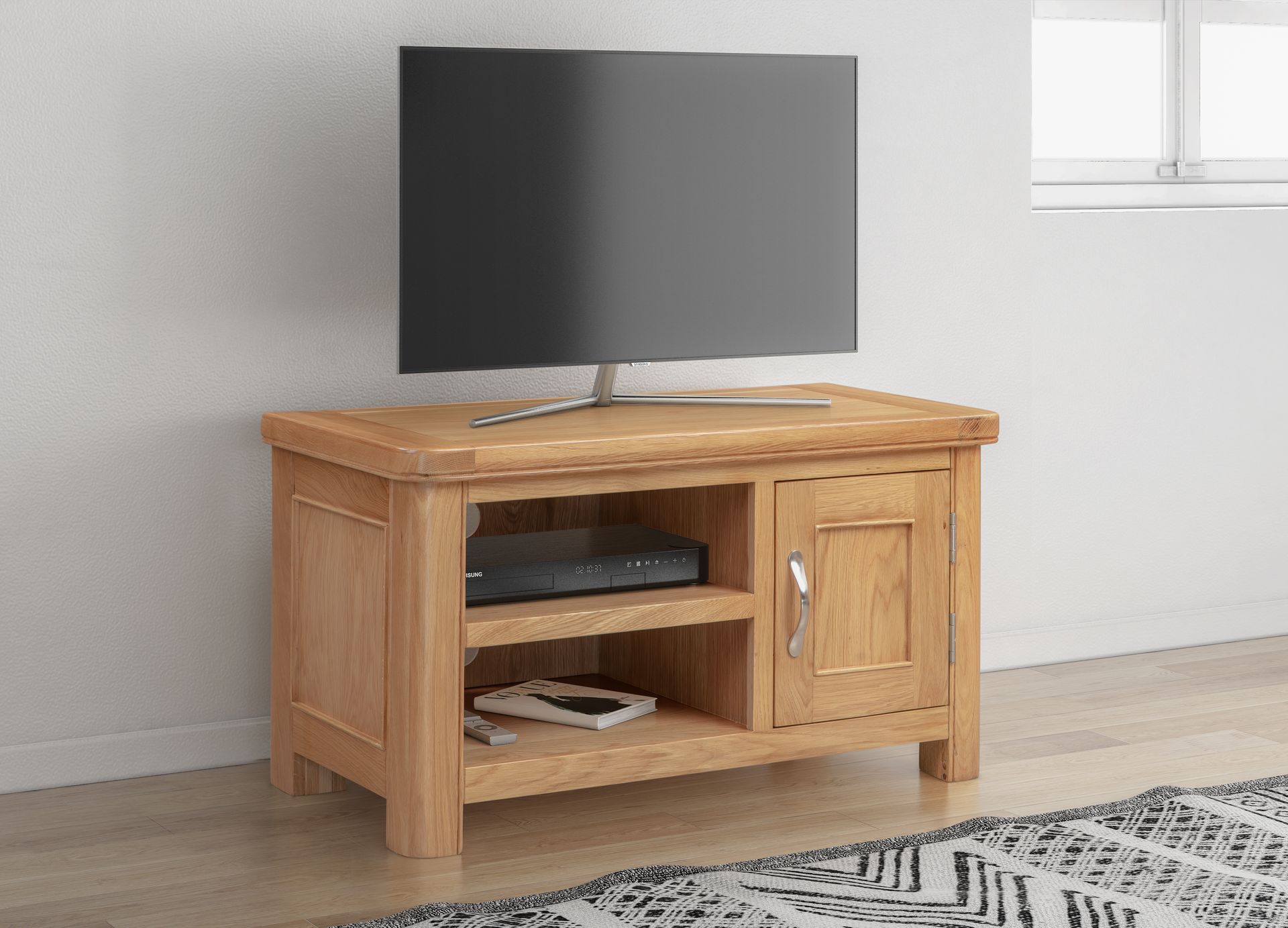 Chatsworth Oak Large TV Unit