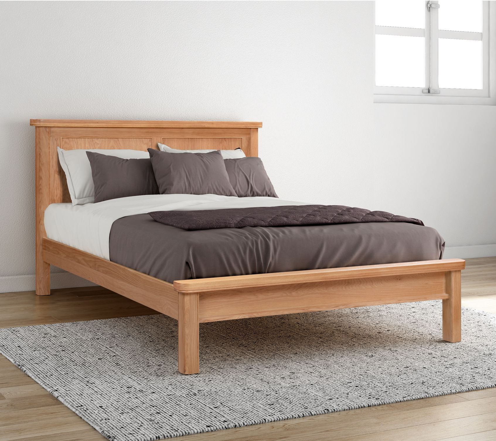 Chatsworth Oak King Size Bed