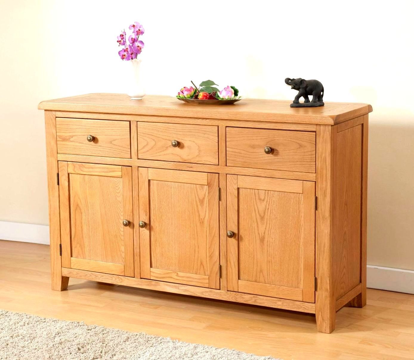 Shrewsbury Oak 3 Door Sideboard