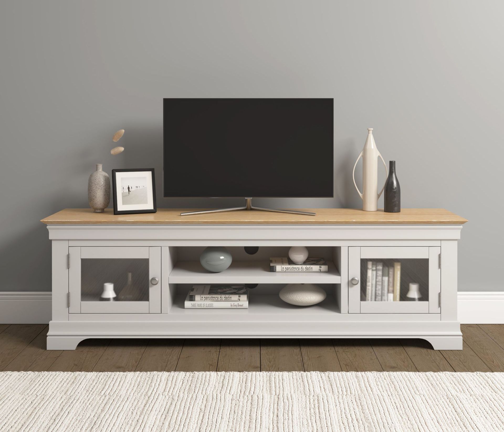 Bordeaux Ivory Living