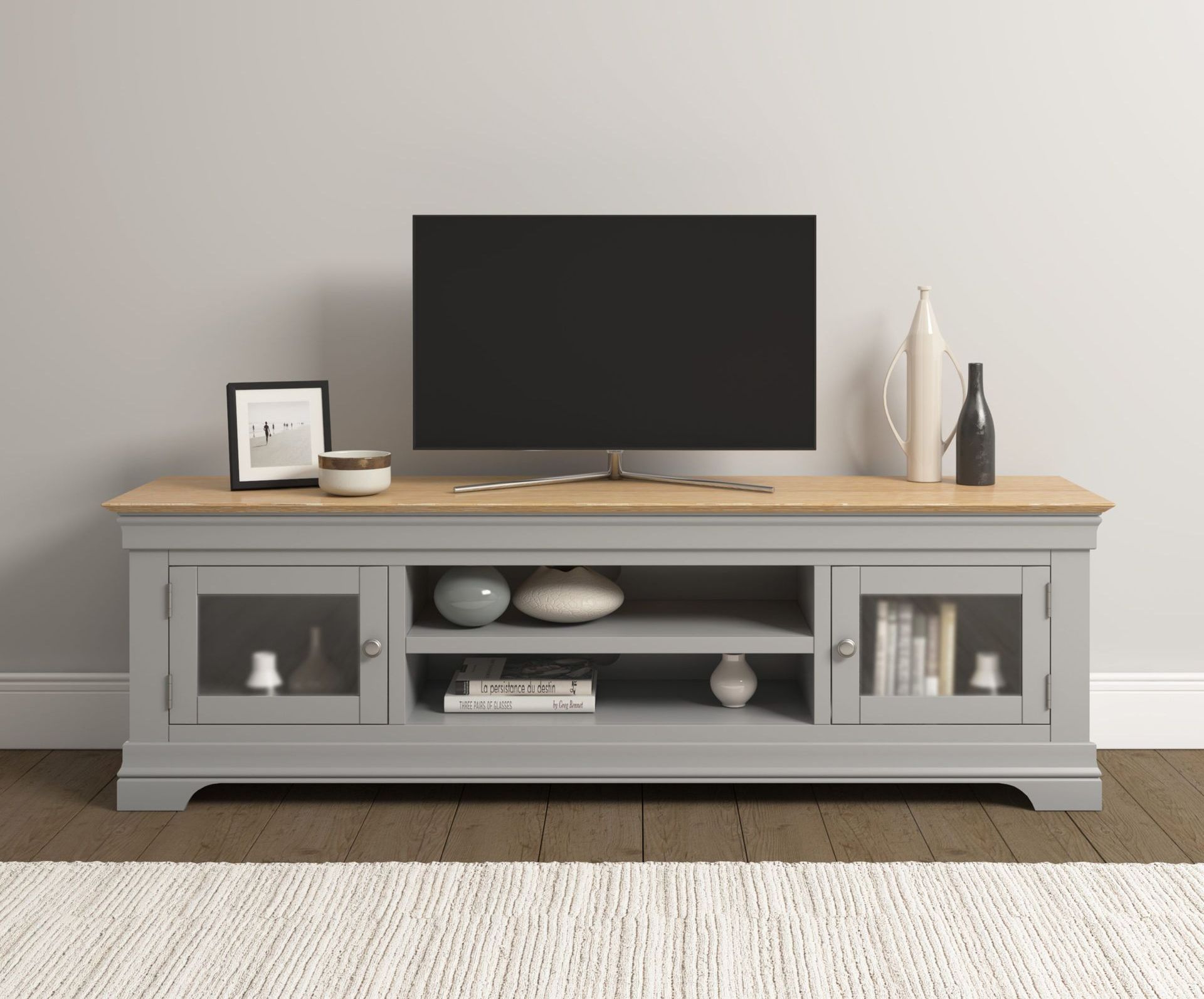 Bordeaux Grey Living