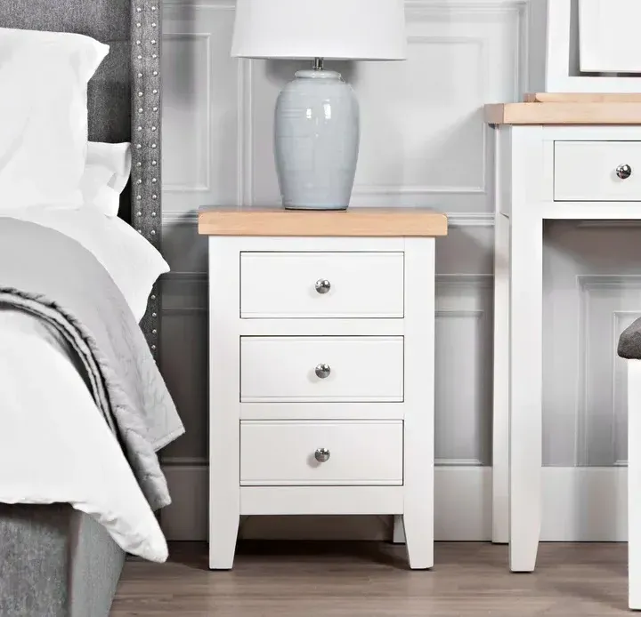 Evesham White 3 Drawer Bedside Cabinet