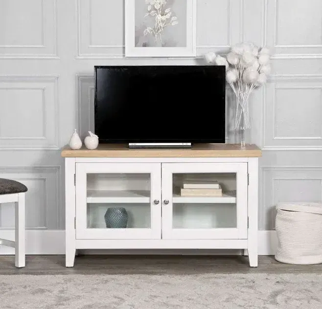 Evesham White Glazed TV Unit