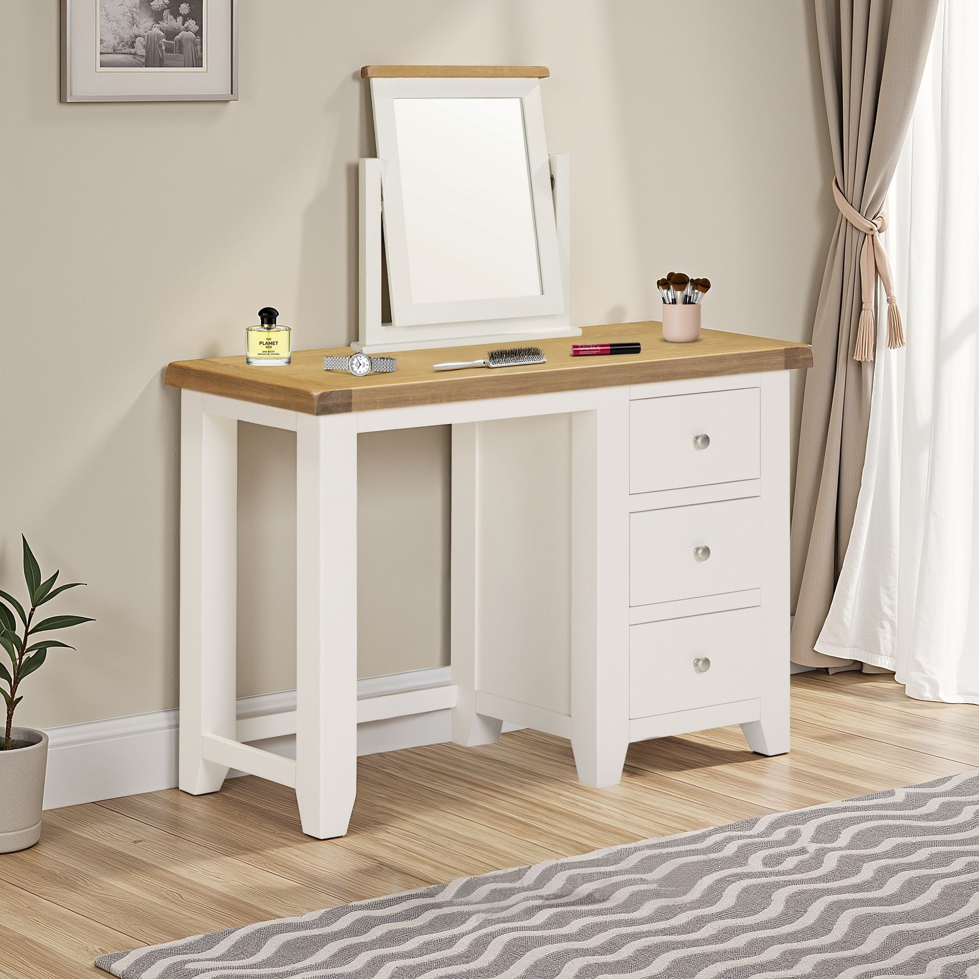 Windsor Ivory Dressing Table & Mirror