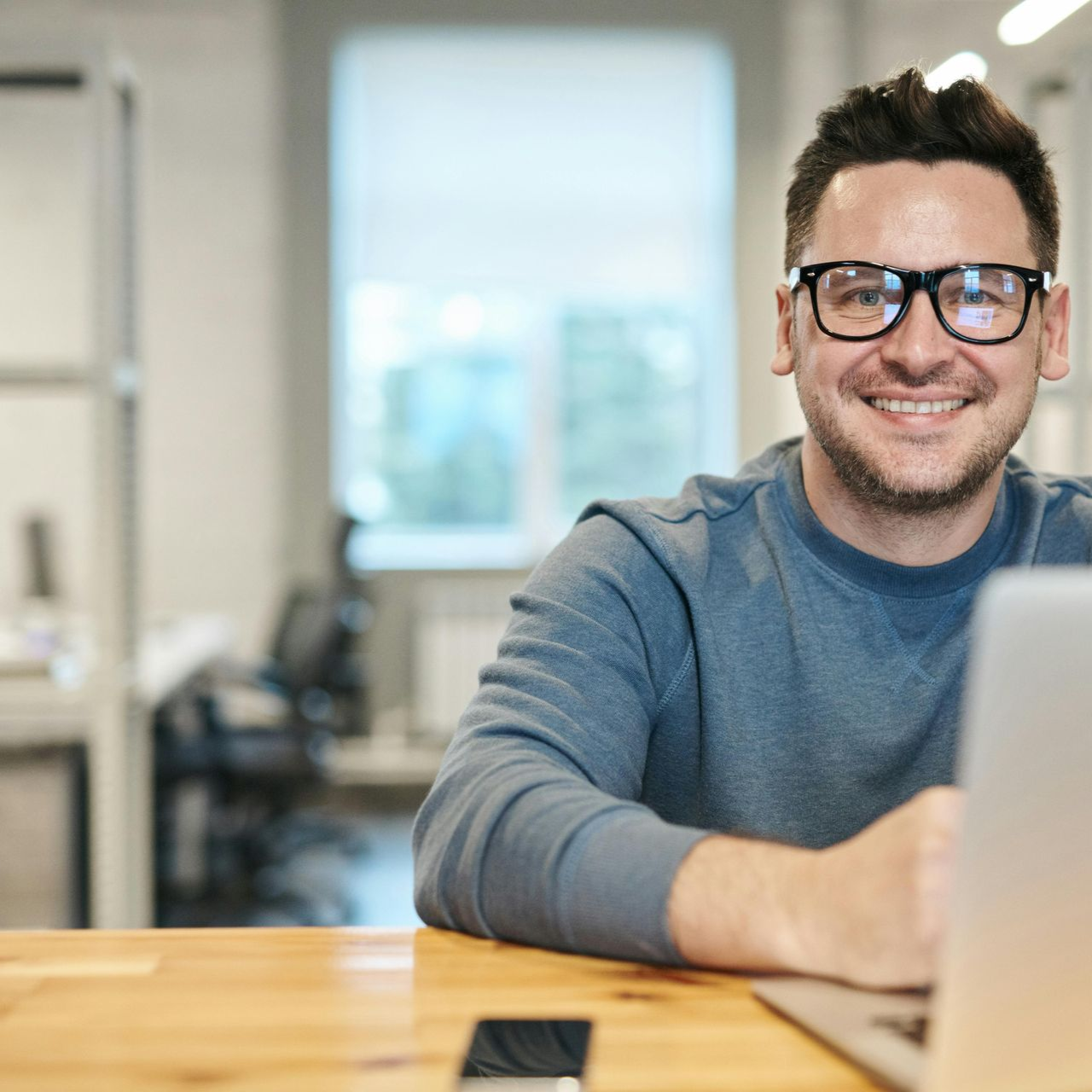 Couple signing first mortgage application