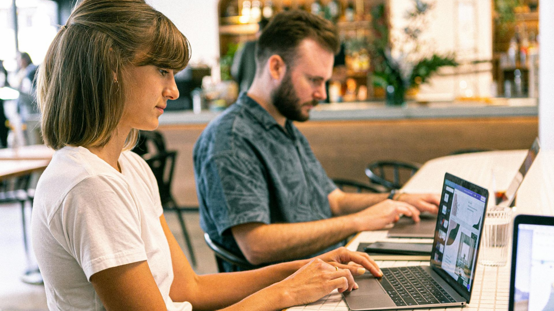 Couple signing first mortgage application