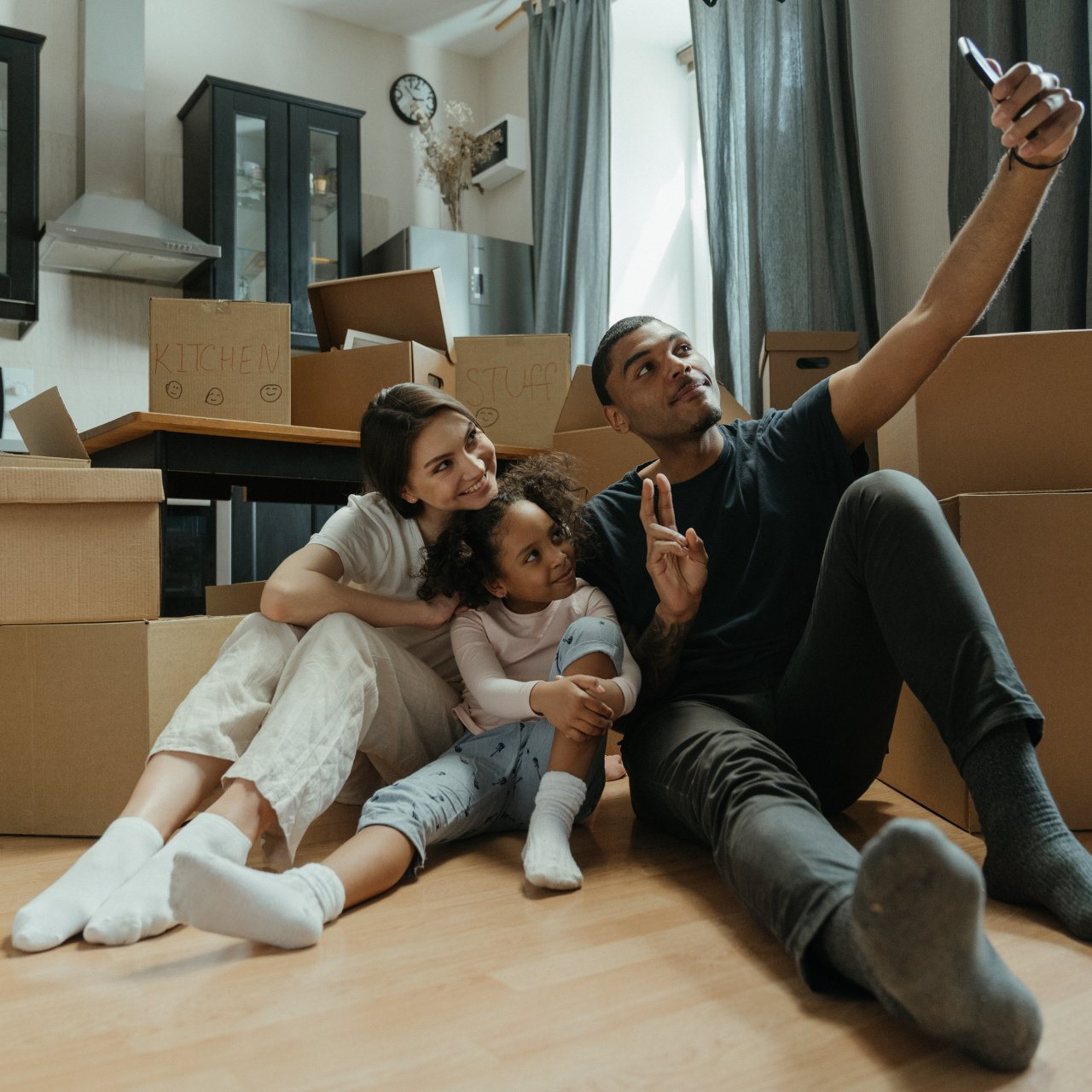 Couple signing first mortgage application