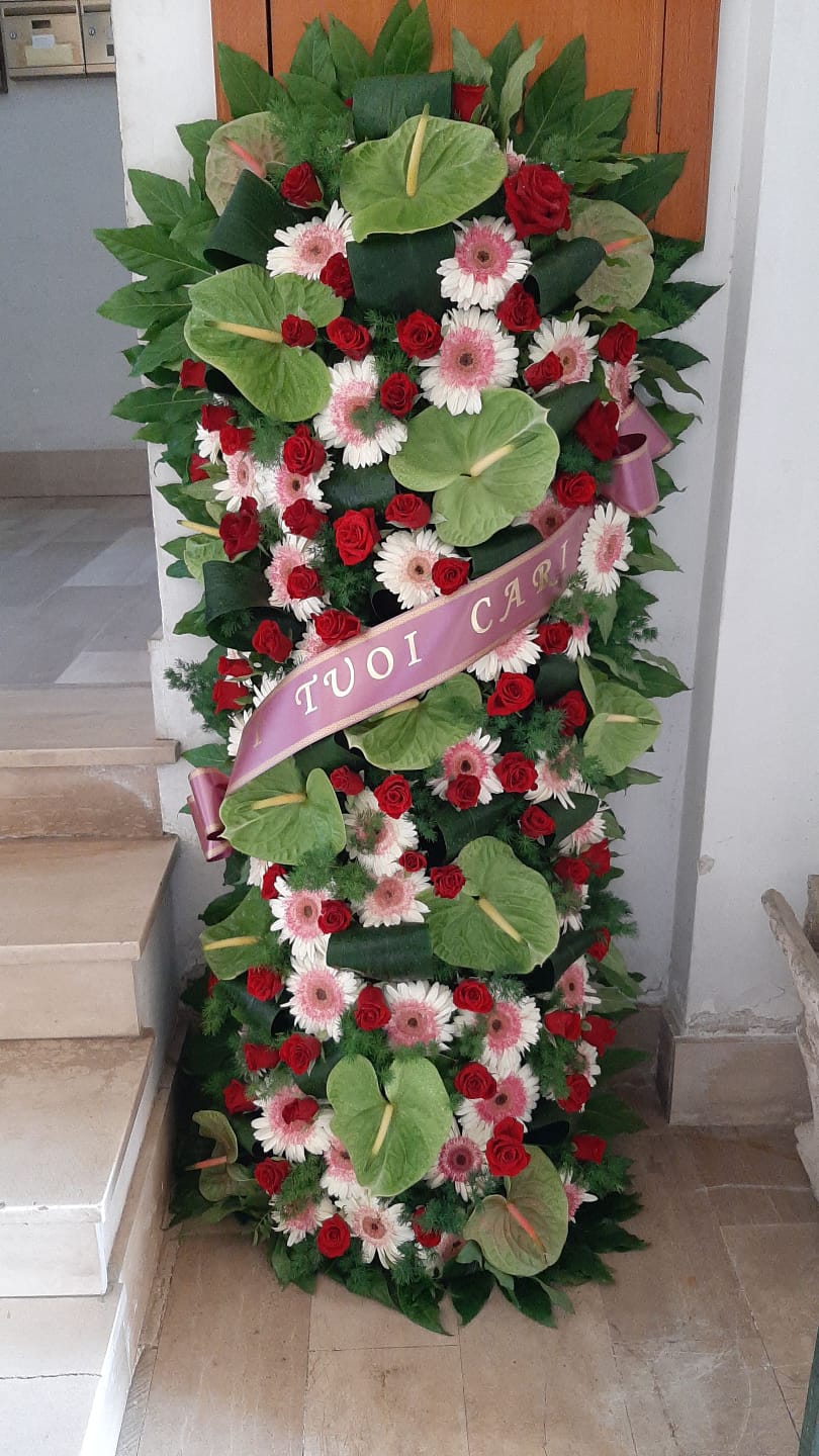 Composizione di fiori per funerale 21