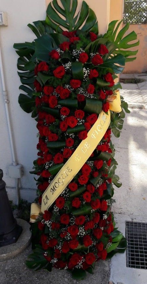 Composizione di fiori per funerale 10