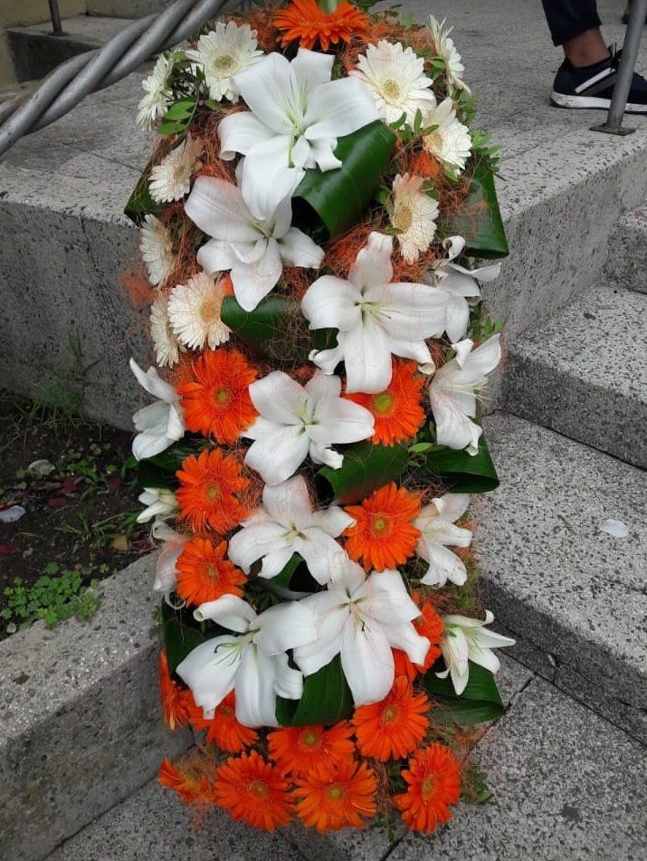 Composizione di fiori per funerale 3