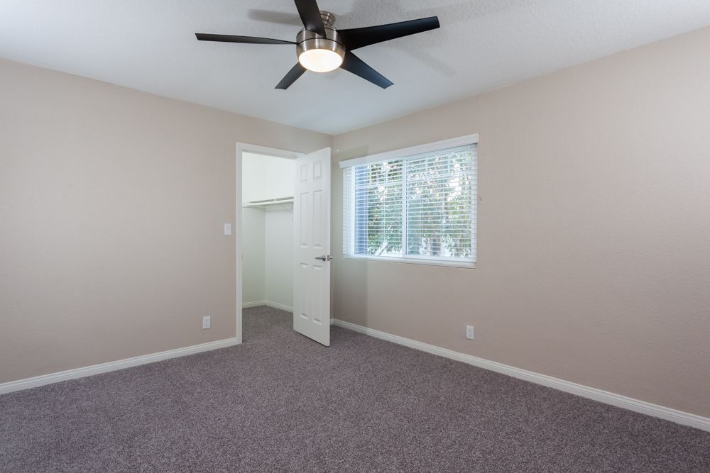 Villa Serrano unfurnished bedroom