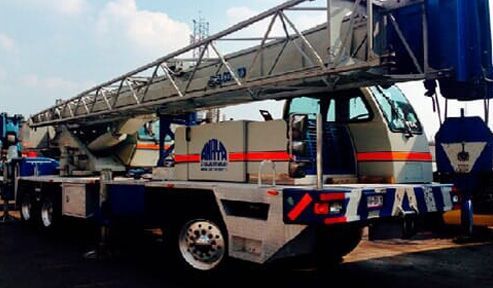 Grúas y Transportes Anaya