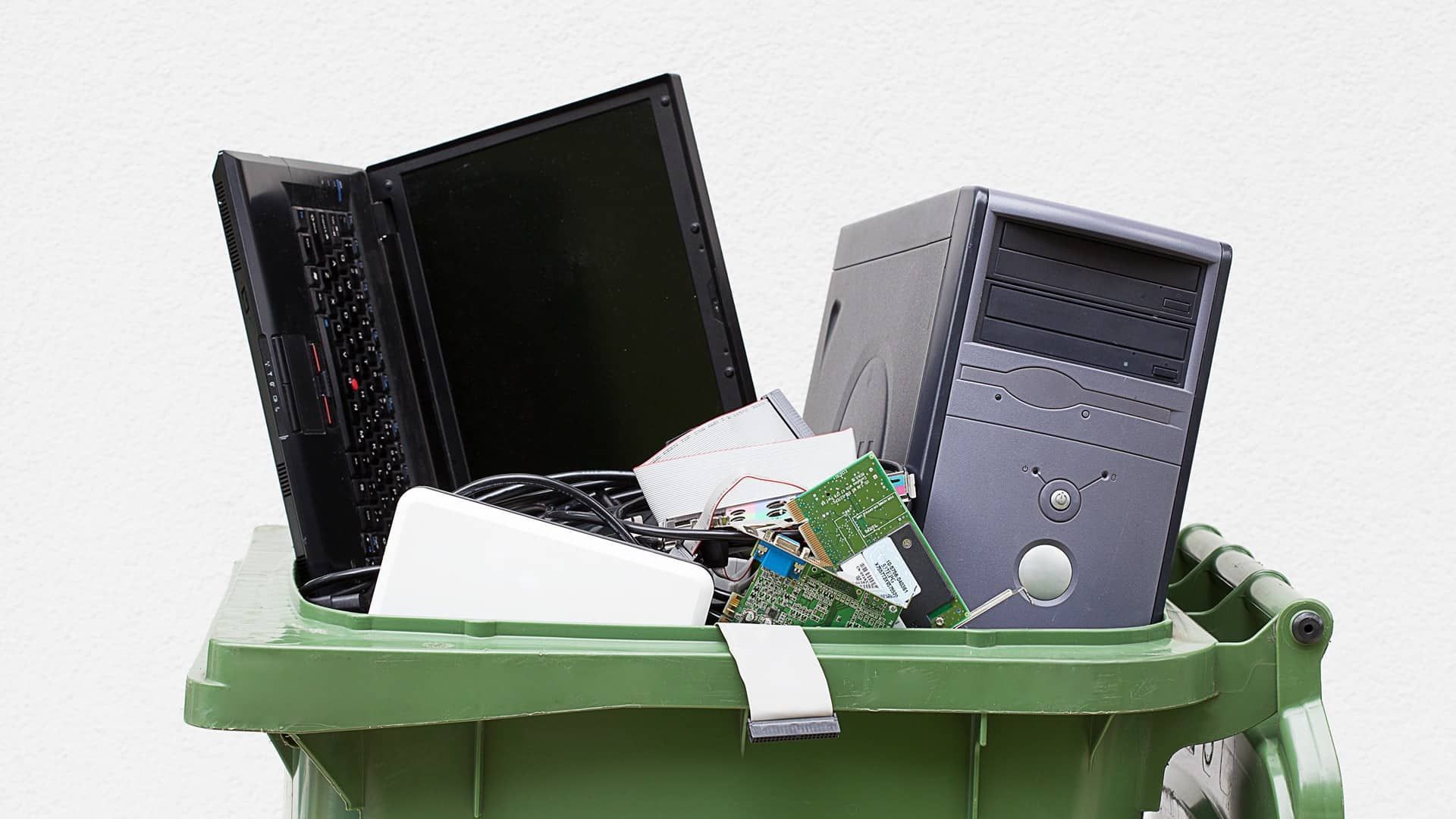 Lexington Computer Recycling safely disposing of electronic equipment near Nicholasville, Kentucky (