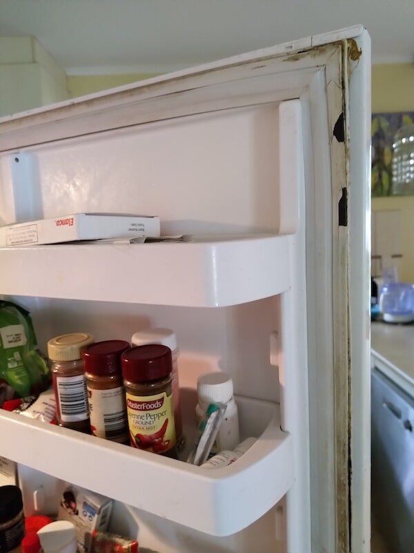 Fridge Seals Broken Door — Darwin Mobile Fridge Seals in Darwin, NT