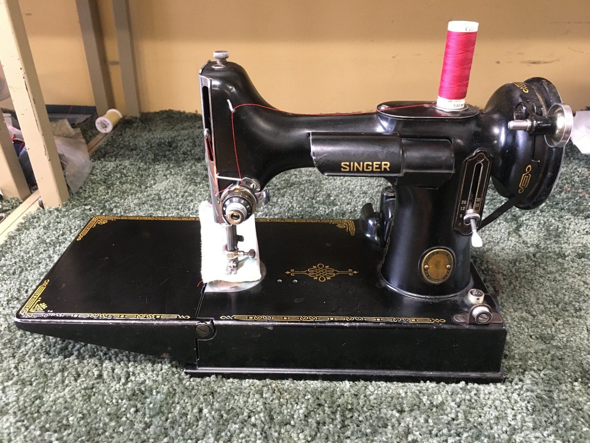 What is this vintage Singer sewing machine worth? : r/vintagesewing